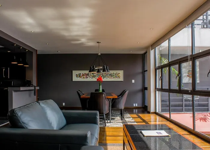 The Red Tree House Bed & Breakfast Mexico City