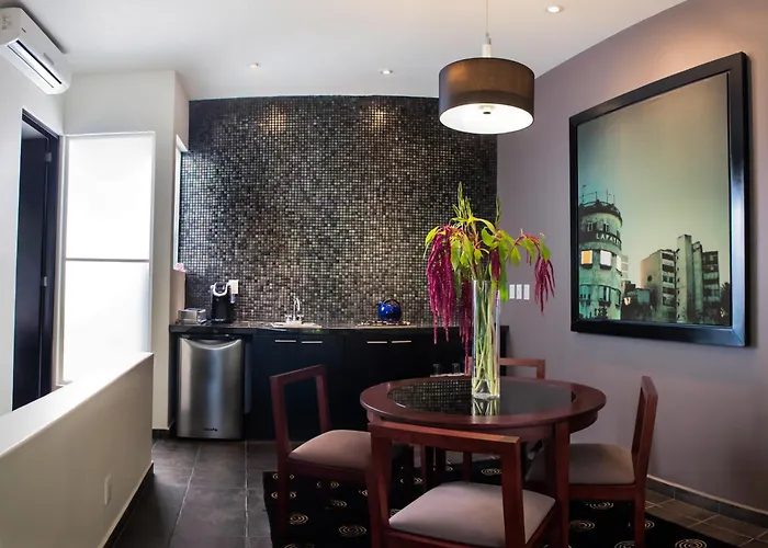 The Red Tree House Bed & Breakfast 3*