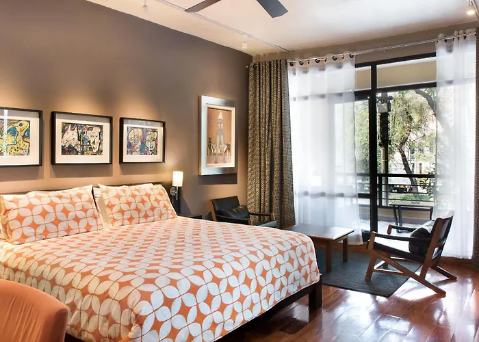 The Red Tree House Bed & Breakfast Mexico City