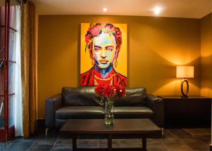The Red Tree House Bed & Breakfast 3*